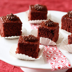 Red Velvet & Chocolate Ganache Bite