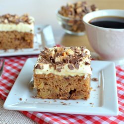 Apple Snickers Cake