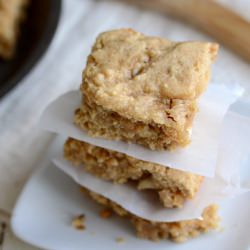 PB White Chocolate Chip Bars