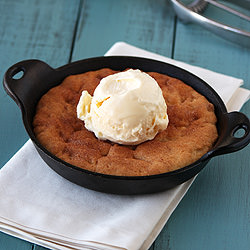 Snickerdoodle Pizza Cookie