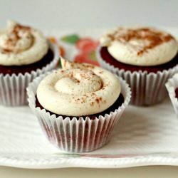 Red Velvet Cupcakes with Cinnamon