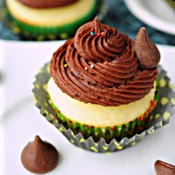 Almond Fudge Cupcakes