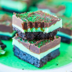 Mint and Chocolate Fudge Oreo Bars