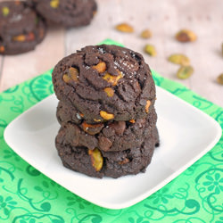 Dark Chocolate Pistachio Cookies