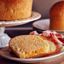 Easter Cake with Cheese
