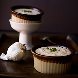 Roasted Garlic White Bean Hummus