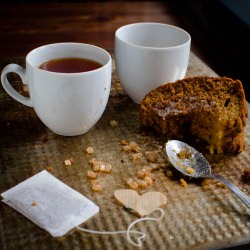 Honey and Rooibos Tea Cake