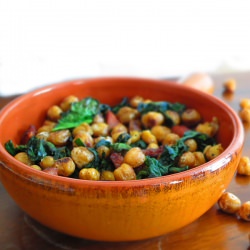 Crispy Chickpeas with Spinach
