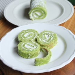 St. Patrick’s Day Jelly Roll Cake
