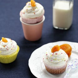 Chestnut and Apricot Cupcakes