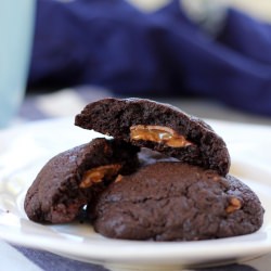 Fudgy Caramel Chocolate Cookies