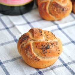 Apple Cider Rosetta Rolls
