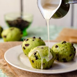 Glazed Mint & Chip Cupcakes