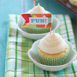 Vanilla Cupcakes with Frosting