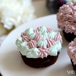 Pretty Flower Cupcakes