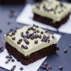 Mint Chocolate Chip Fudge Brownies