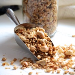 Ginger Cashew Granola