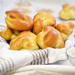 Easy Homemade Soft Pretzel