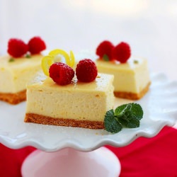 Lemon Cheesecake Bars
