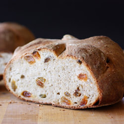 Whole Wheat & Oat Bread with Raisin