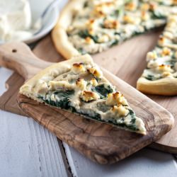 Roasted Garlic White Pizza