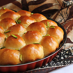 Beehive Sweet Buns
