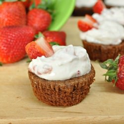 Strawberry Cream Brownie Cups