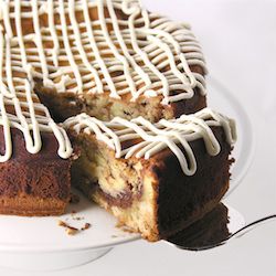 Cinnamon Roll Cheesecake