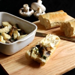 Roasted Garlic Mushrooms with Brie