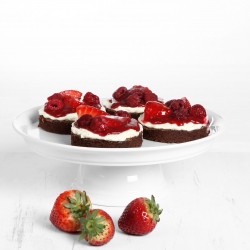 Strawberry & Raspberry Brownie Cake