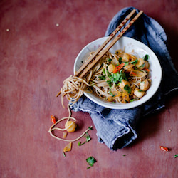 Soba Noodles with Scallops in Wine