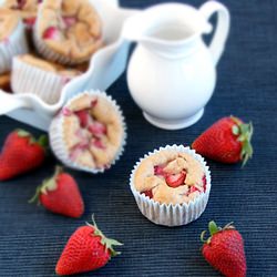 Low-Fat Strawberry Banana Muffins