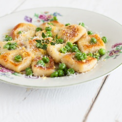 Gnocchi with Thyme and Peas