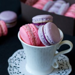 Macarons with Berry Filling