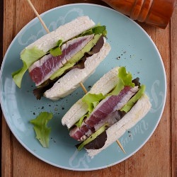 Fresh Tuna Sandwich with Avocado