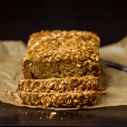 Cookie Butter Streusel Banana Bread