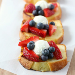 Grilled Pound Cake a la Mode