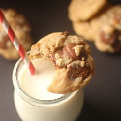 Triple Almond Chocolate Chip Cookie