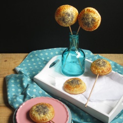 Apple Pie Pops