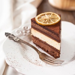 Chocolate and Lemon Cream Cake