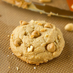 Chewy Chunky Peanut Butter Cookies