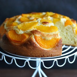 Perfect Cake with Peaches