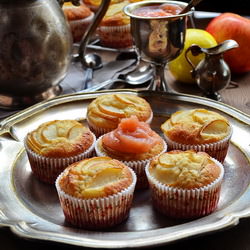 Applesauce & Pear Vanilla Muffin