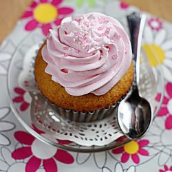 Vanilla Strawberry Cupcakes