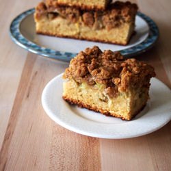Rhubarb Crumb Cake