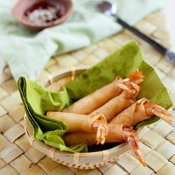 Shrimp and Cheese Spring Rolls