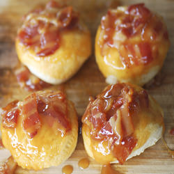 Caramel Bacon Buns