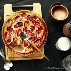 Skinny Strawberry Clafoutis