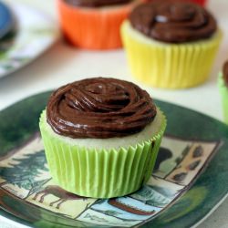 Vanilla Cupcakes  Nutella Frosting