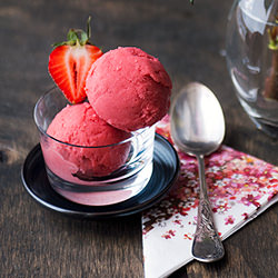 Strawberry Frozen Yogurt